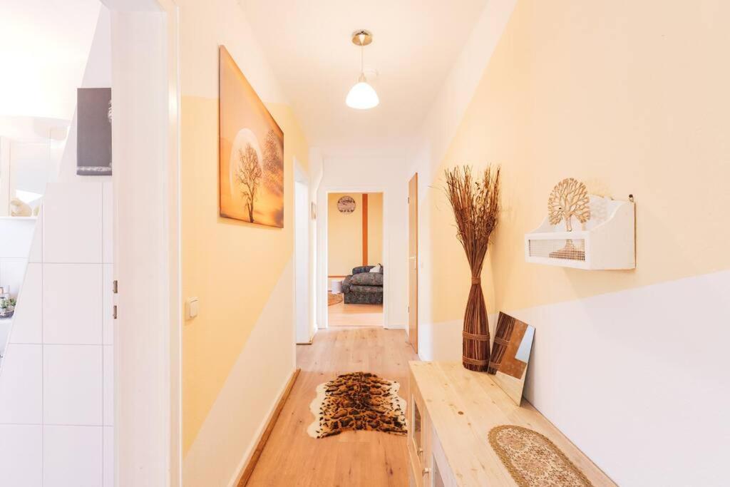 - 3-Bedroom Apartment Luxury: Central & Spacious In Duisburg & Big Tv And Kitchen - Zewnętrze zdjęcie