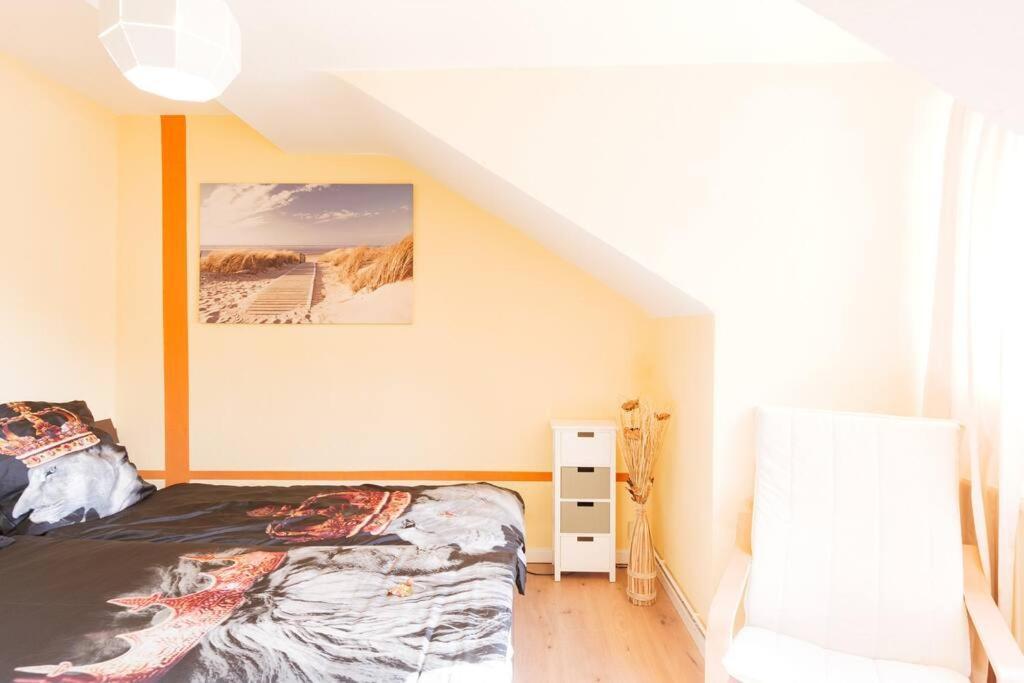 - 3-Bedroom Apartment Luxury: Central & Spacious In Duisburg & Big Tv And Kitchen - Zewnętrze zdjęcie